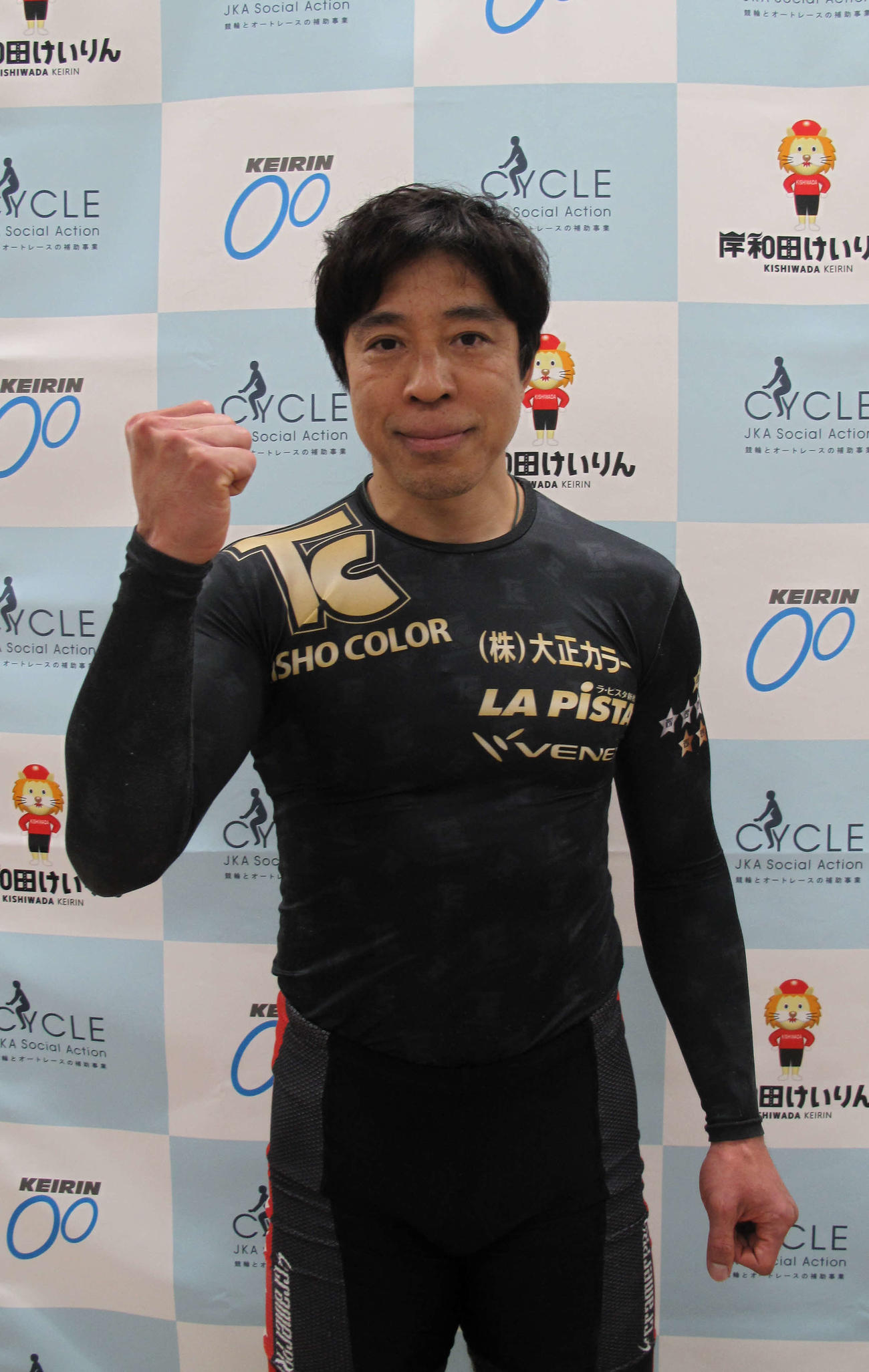年男の伏見俊昭が1日遅れのバースデー勝利で勢い付いた（撮影・和田年弘）