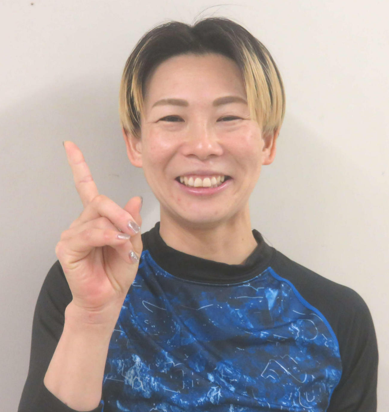 1番車ポーズの小坂知子