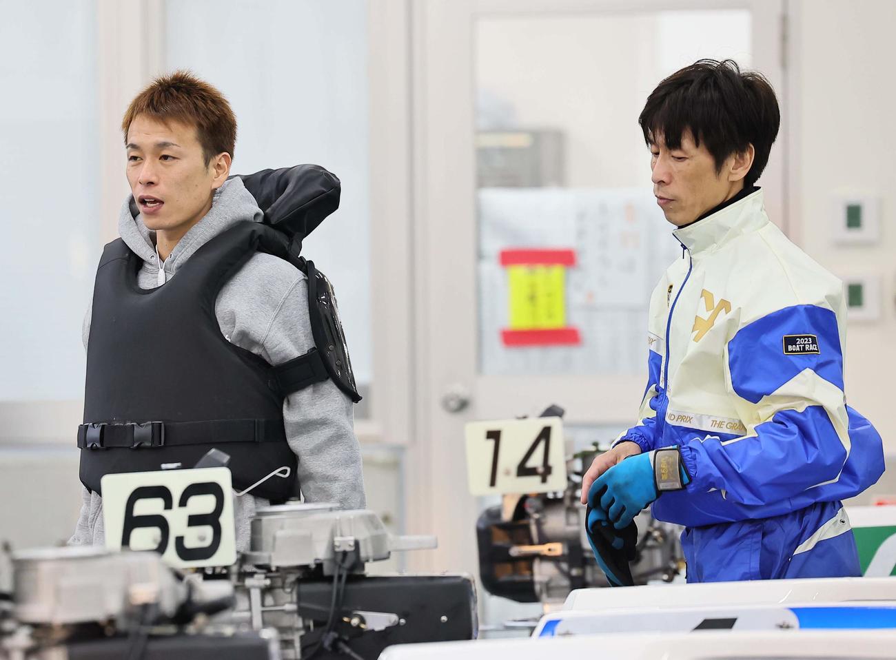G1第69回東海地区選手権競走第5日目　4586磯部誠（左）と3941池田浩二（撮影・上田博志）