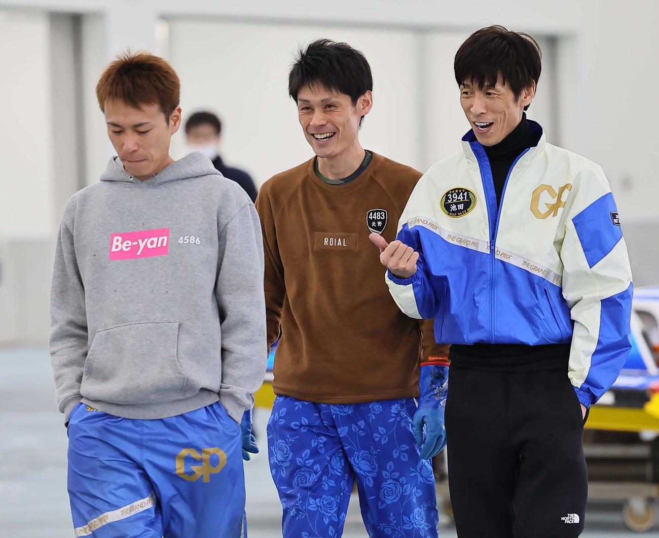 G1第69回東海地区選手権競走第5日目　右から3941池田浩二、4483北野輝季、4586磯部誠（撮影・上田博志）