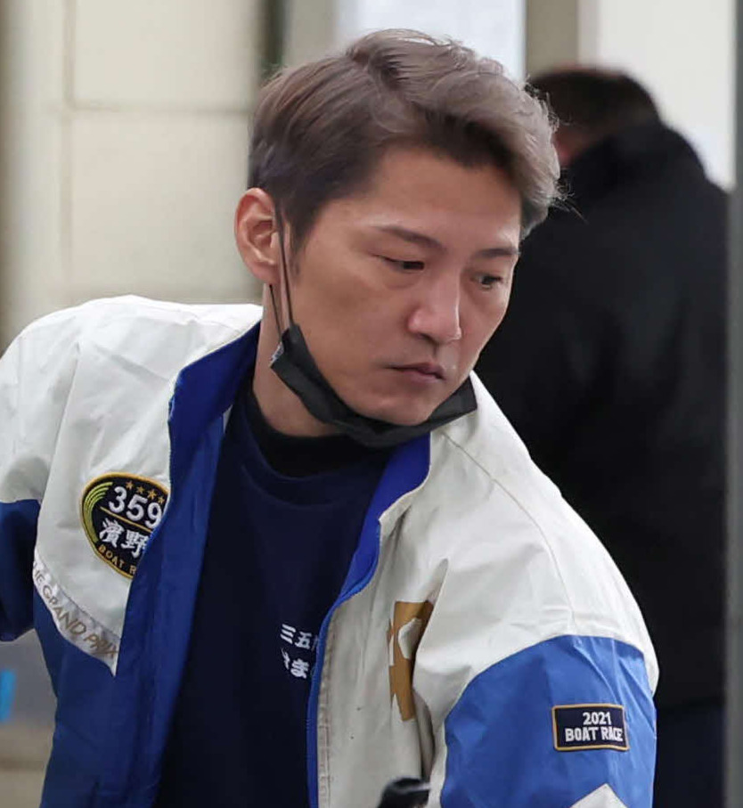 浜野谷憲吾
