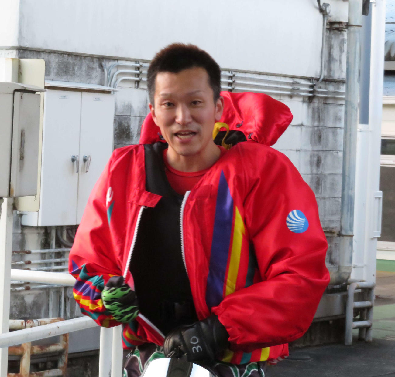 西山貴浩が機力劣勢をはね除け、3コースまくりで多摩川選抜戦を制した