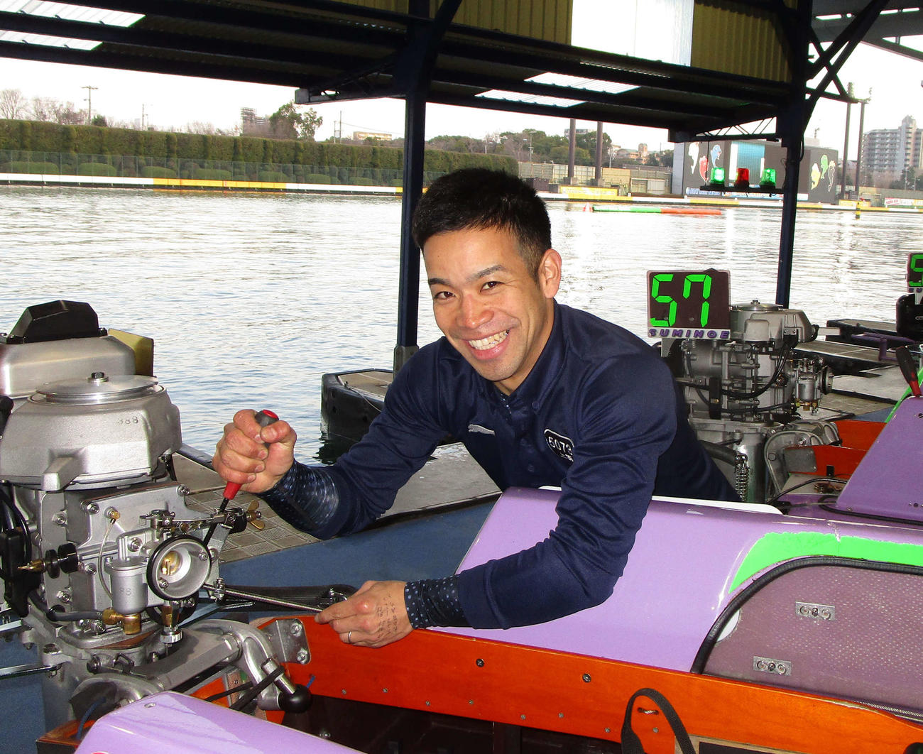 グランプリ優勝エンジンを駆り、好気配の上原健次郎