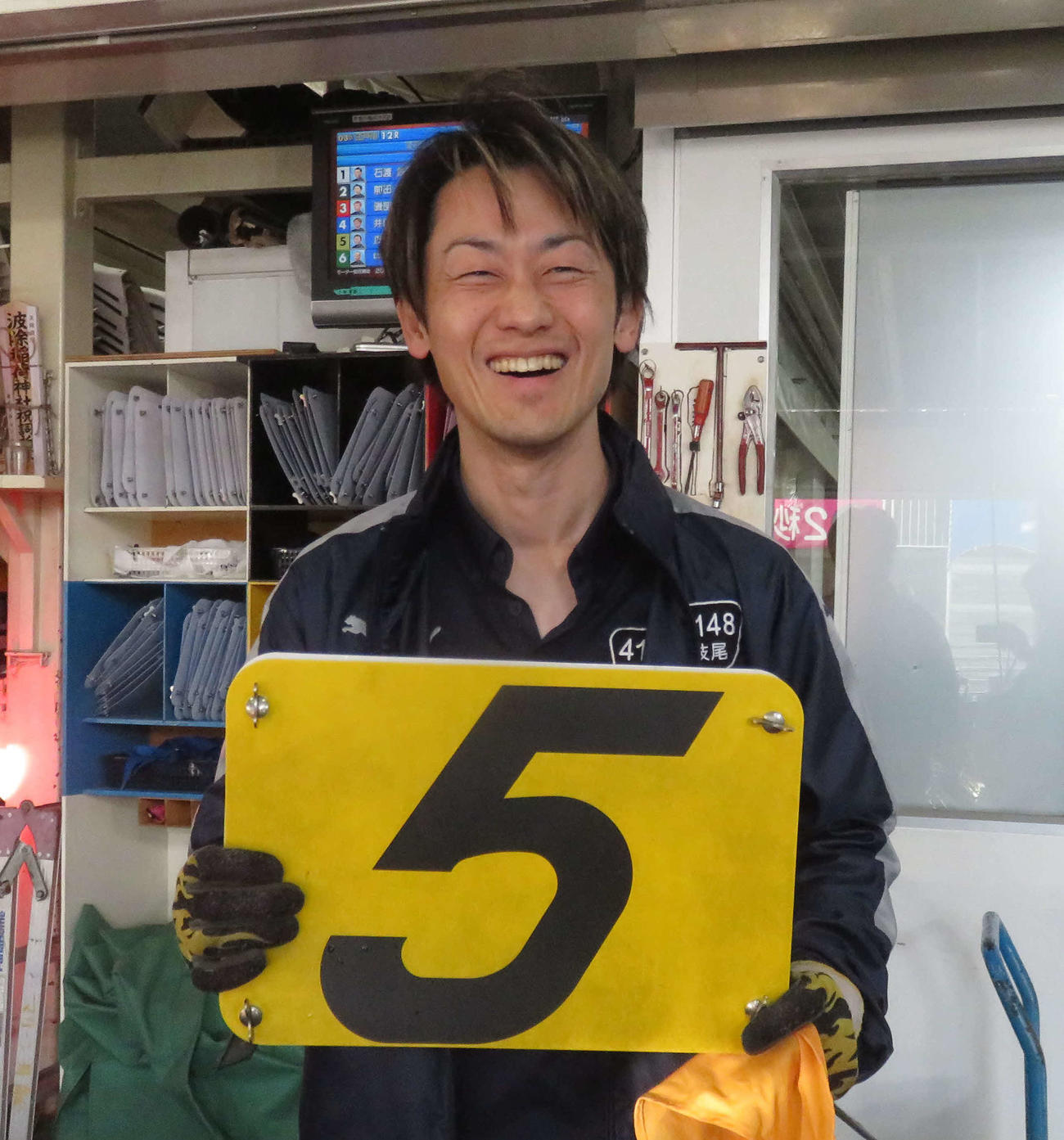 枝尾賢が2日目7R5枠に向けて準備する(2024年02月26日撮影）