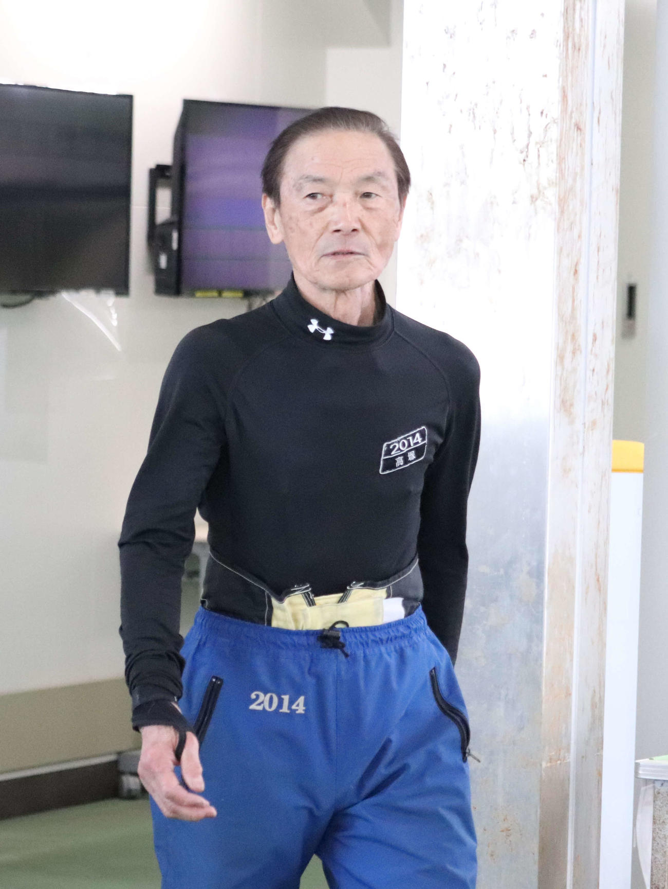 高塚清一がファンの声援を支えに好走する