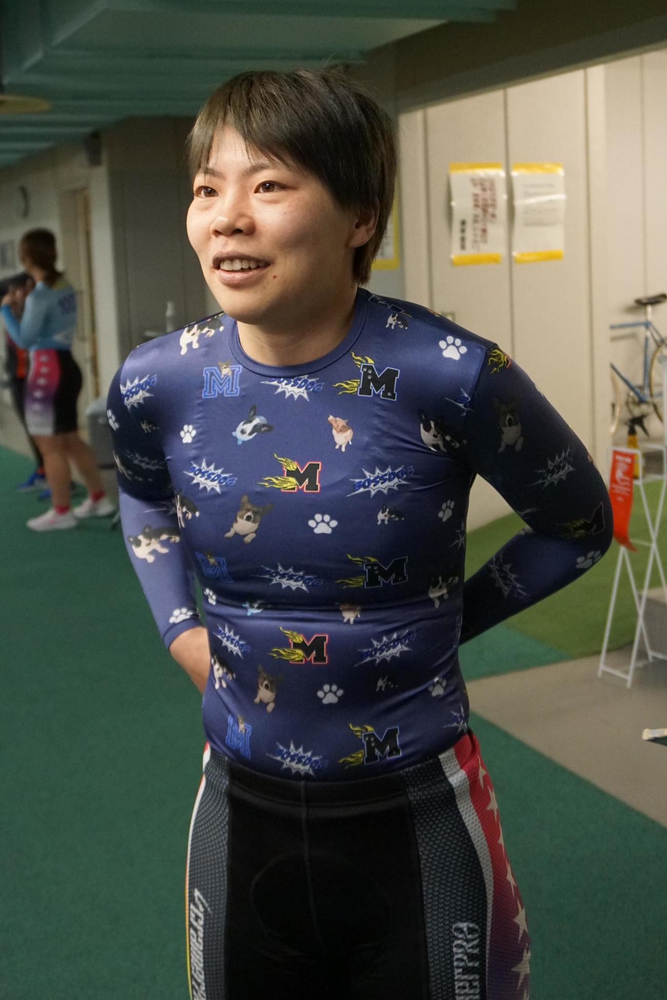 渡口まりあが機敏な立ち回りを見せる