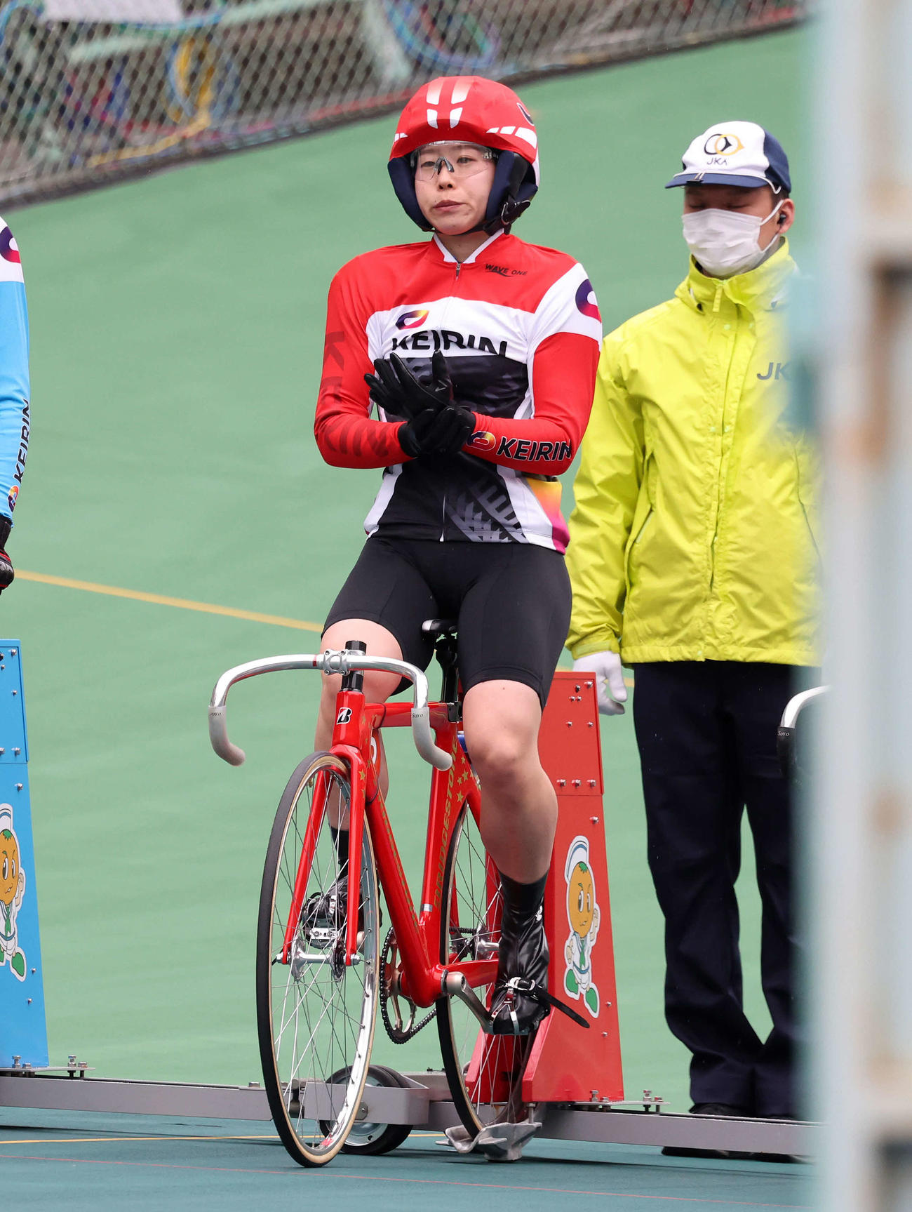 女子予選1回戦に臨む大浦彩瑛（撮影・鈴木正人）