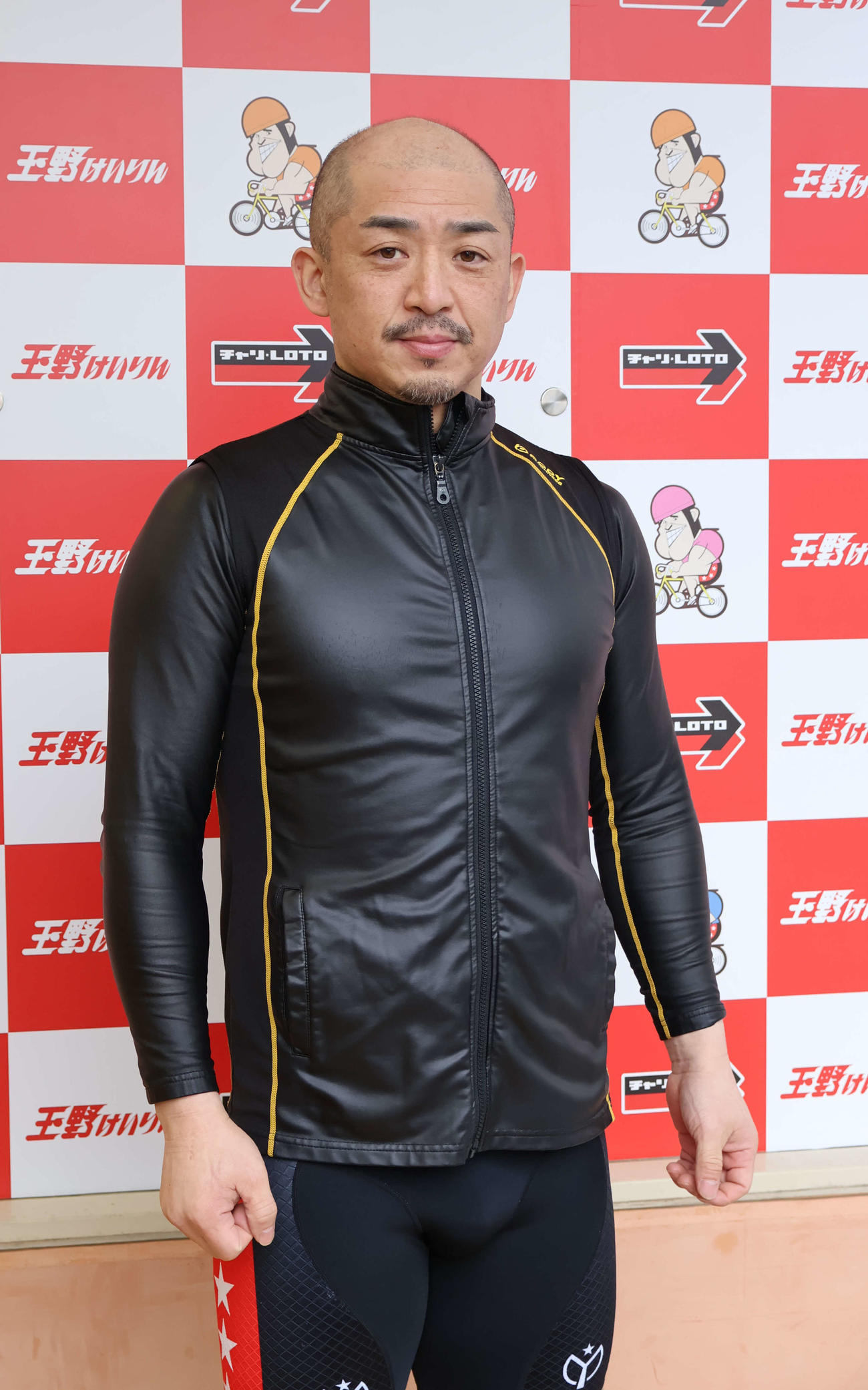 野田源一は自力自在のスタイルを貫く（撮影・山田敏明）