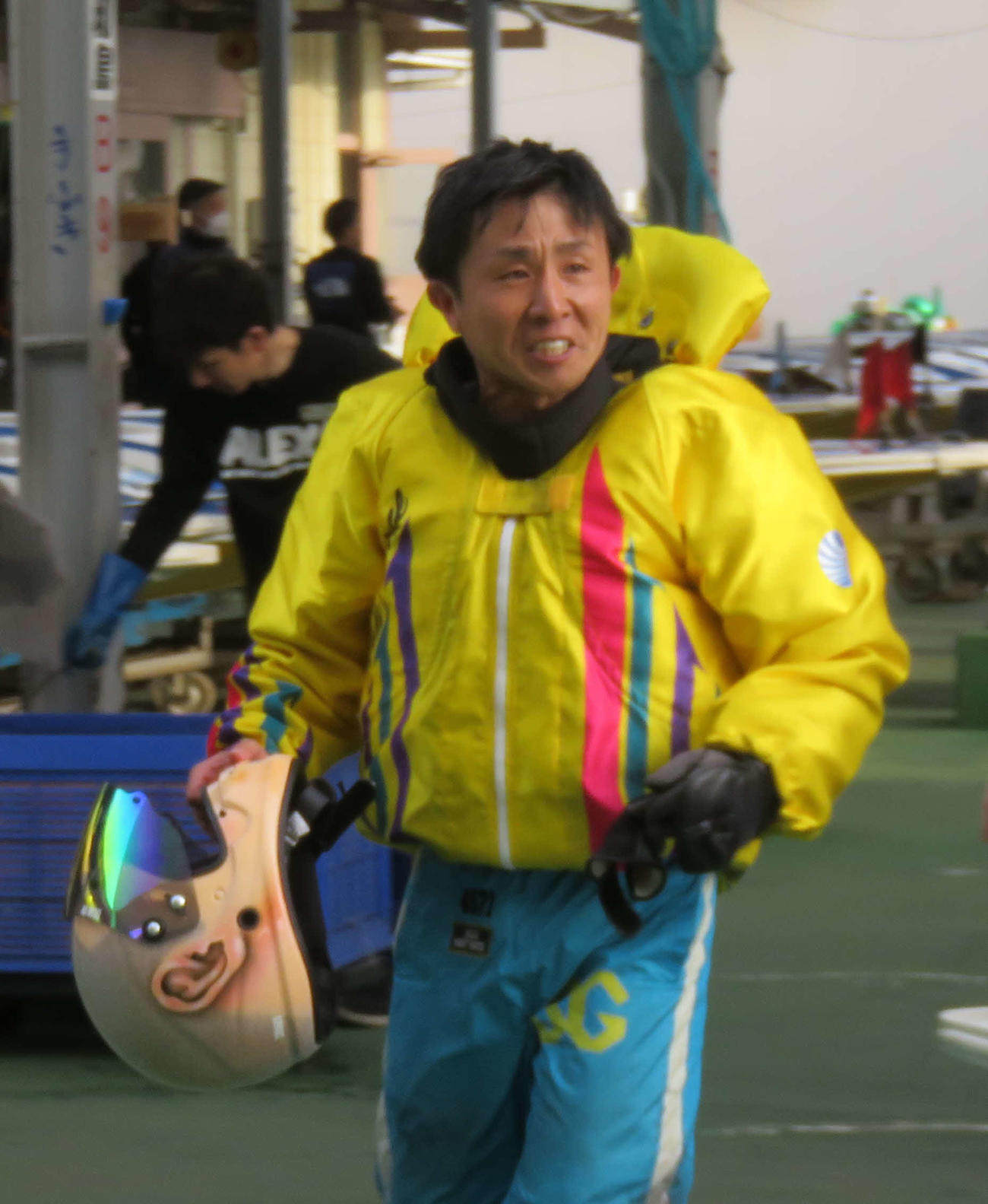 初日平和島選抜で菅章哉のチルト3度がさく裂。6コースまくりを決めて意気揚々と引き揚げる