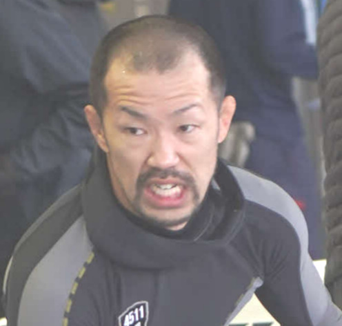 2日目を終えてオール3連対の中岡健人