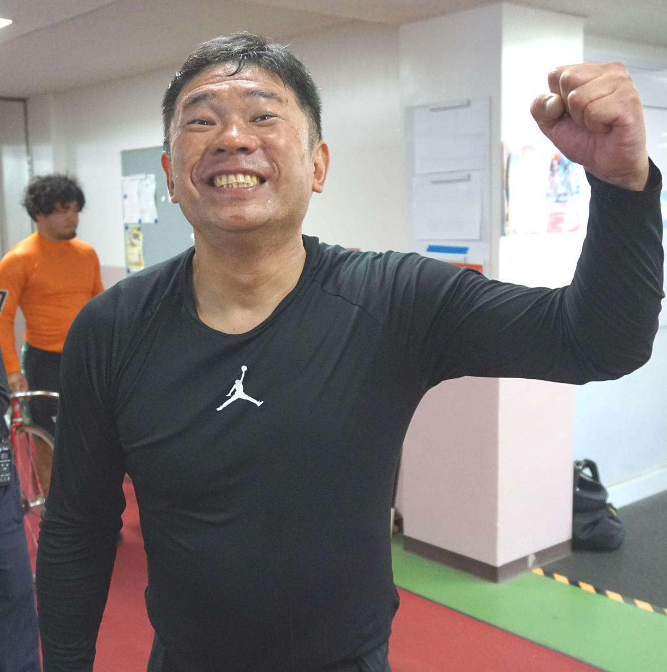 会心の1勝に高笑いが止まらない堀勝政