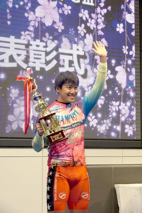 競輪】真杉匠が埼玉5車の壁を破り4度目のG3優勝 売り上げは目標に