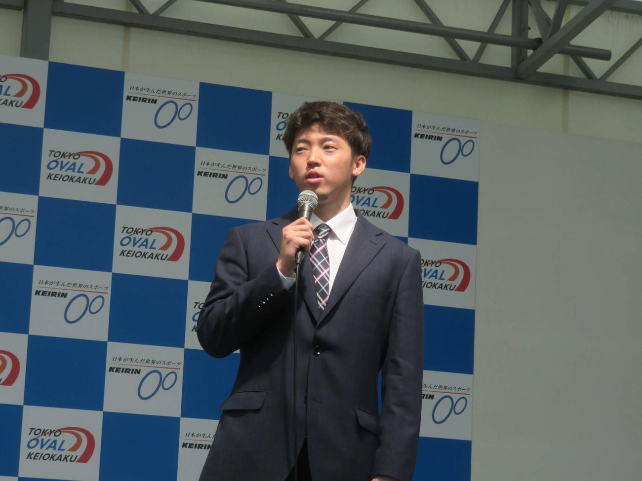 ホームバンクの京王閣でトークショーを行った125期の川越宏臣