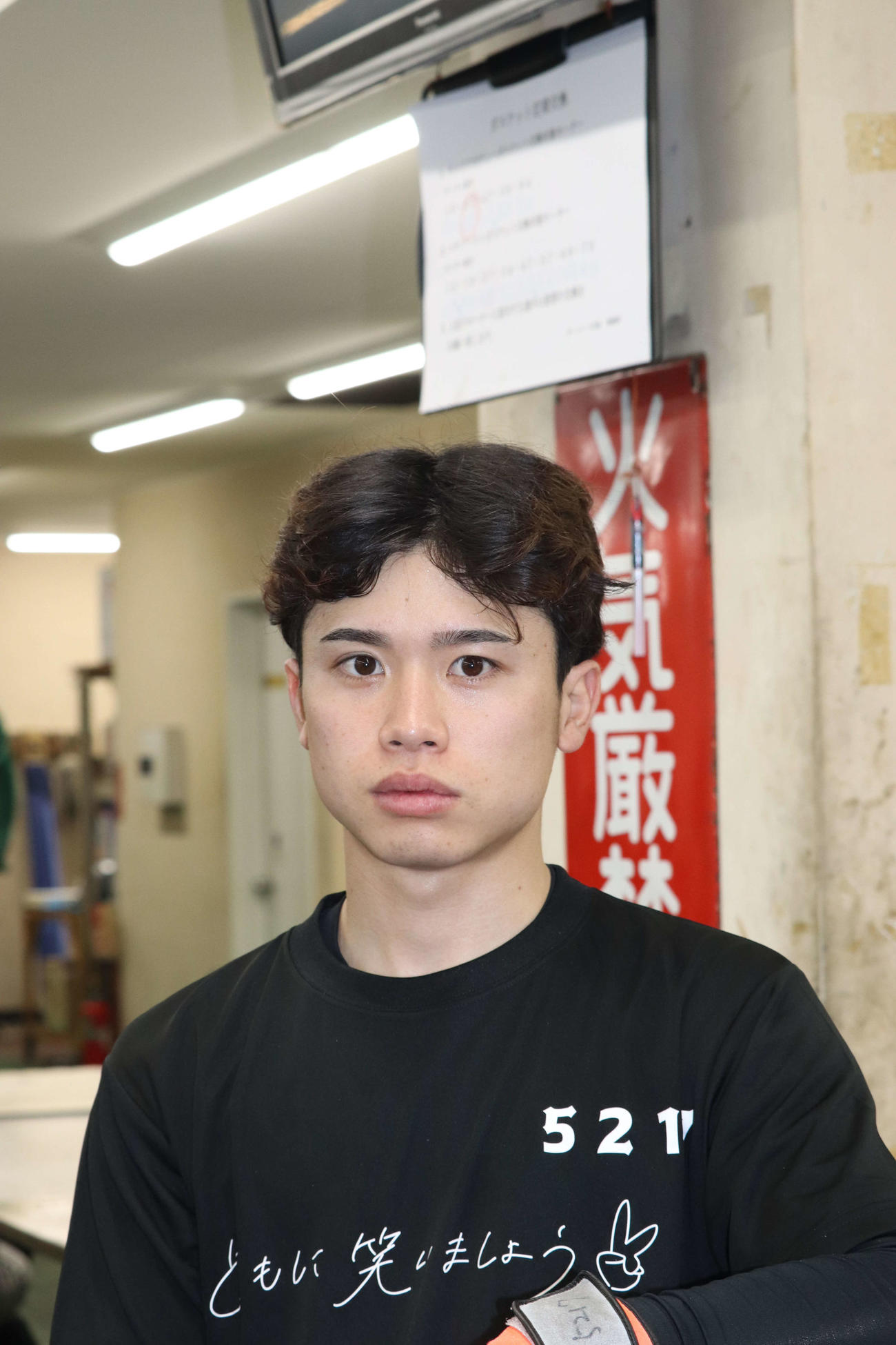 藤原碧生が7、12Rで果敢に攻める。