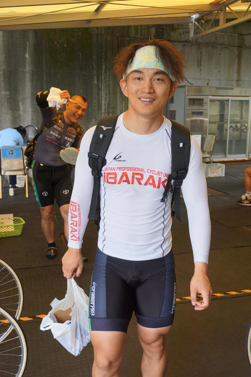 【競輪】勢いに乗る松崎広太は初のS級点確保も十分 今場所も豪快に逃げ切って快勝発進/小田原 - 競輪 : 日刊スポーツ