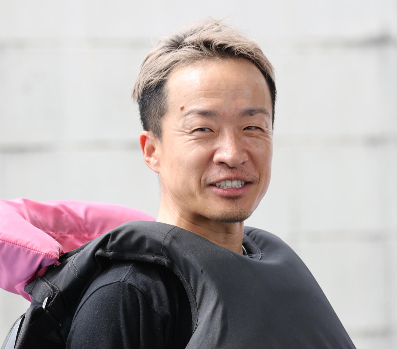 予選2Rで2着の山口剛は笑顔を見せる（撮影・柴田隆二）