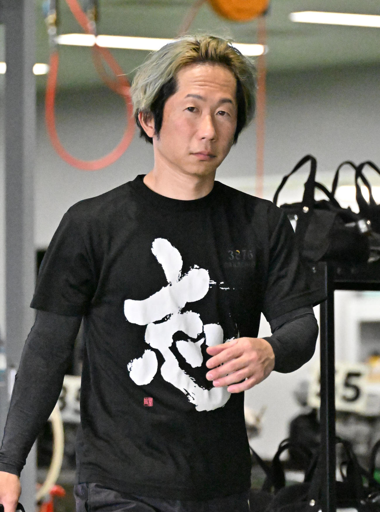 中辻崇人