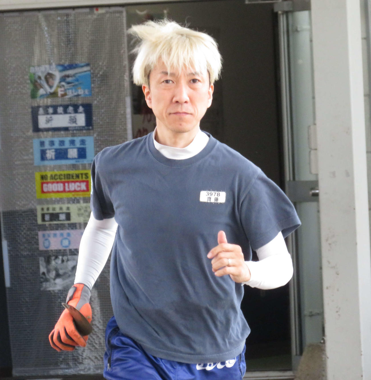 斉藤仁は前検日から慌ただしく作業していた