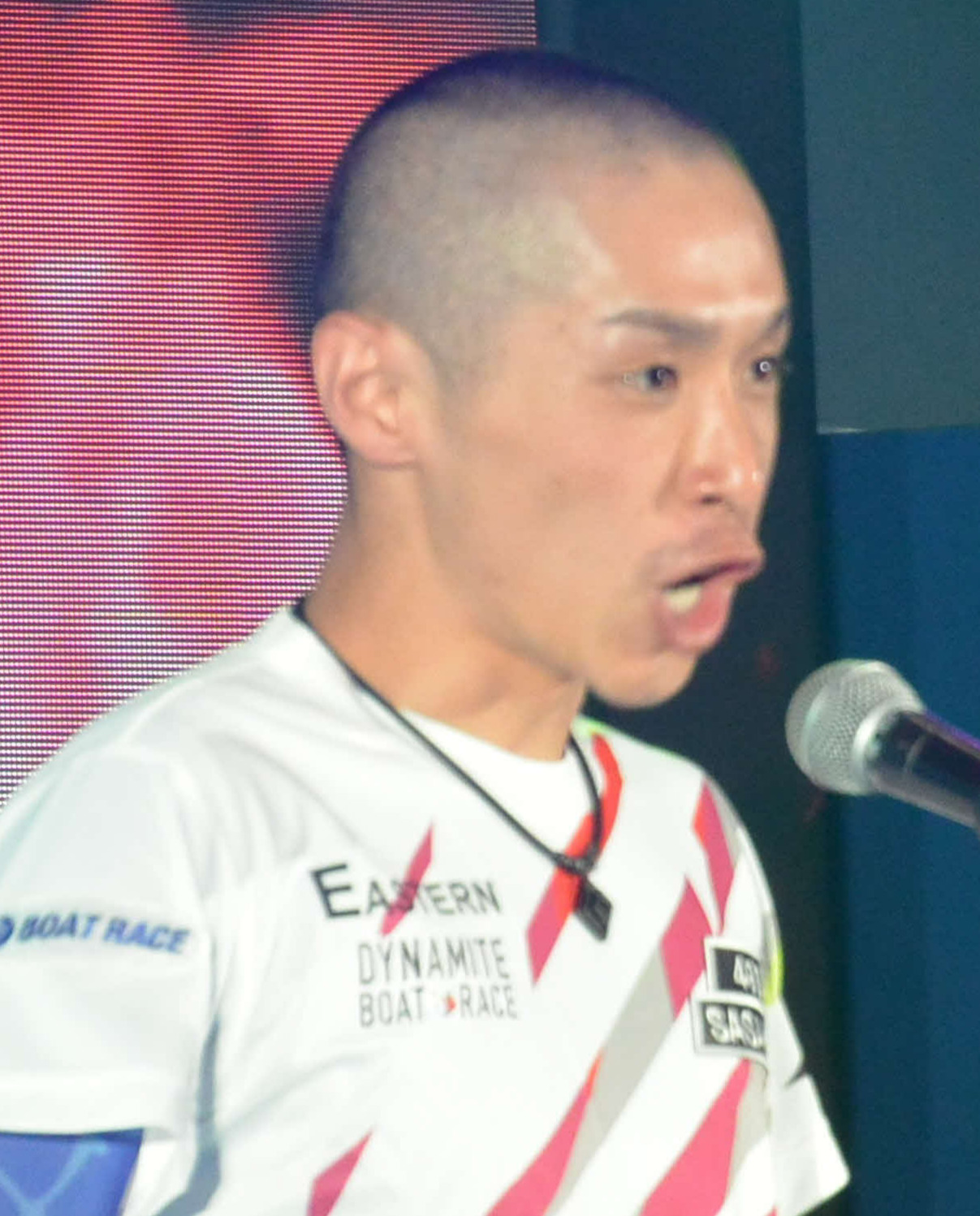佐々木翔斗は気合の入った丸刈りで選手紹介に登場