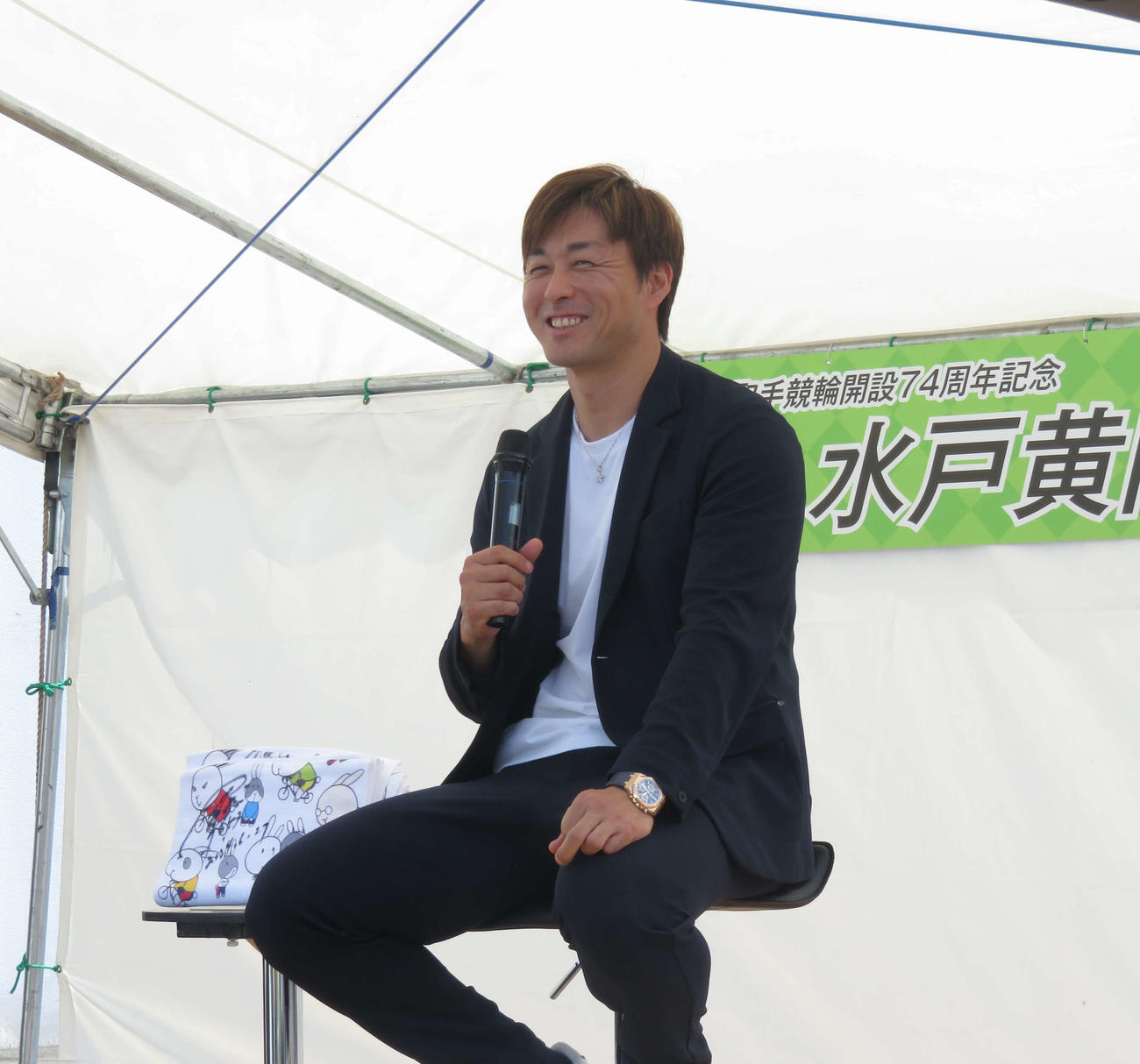 取手競輪場でトークショーを行った平原康多