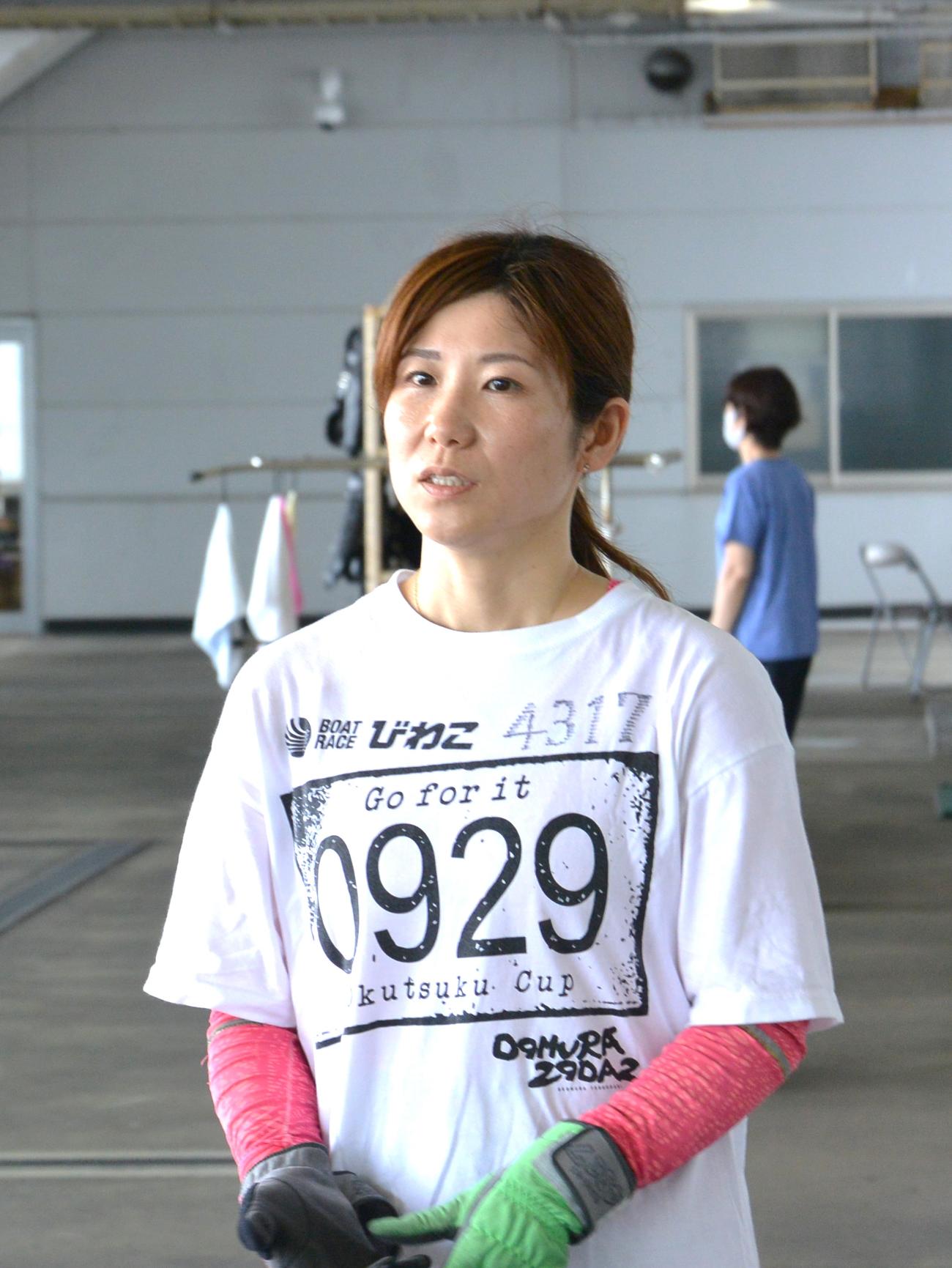 木村紗友希が荒れ水面を乗りこなして、リズムを上げた