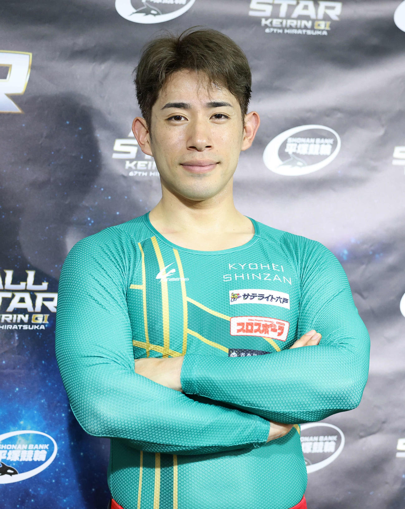 会心の逃げ切りで決勝進出を果たした新山響平（撮影・鈴木正人）