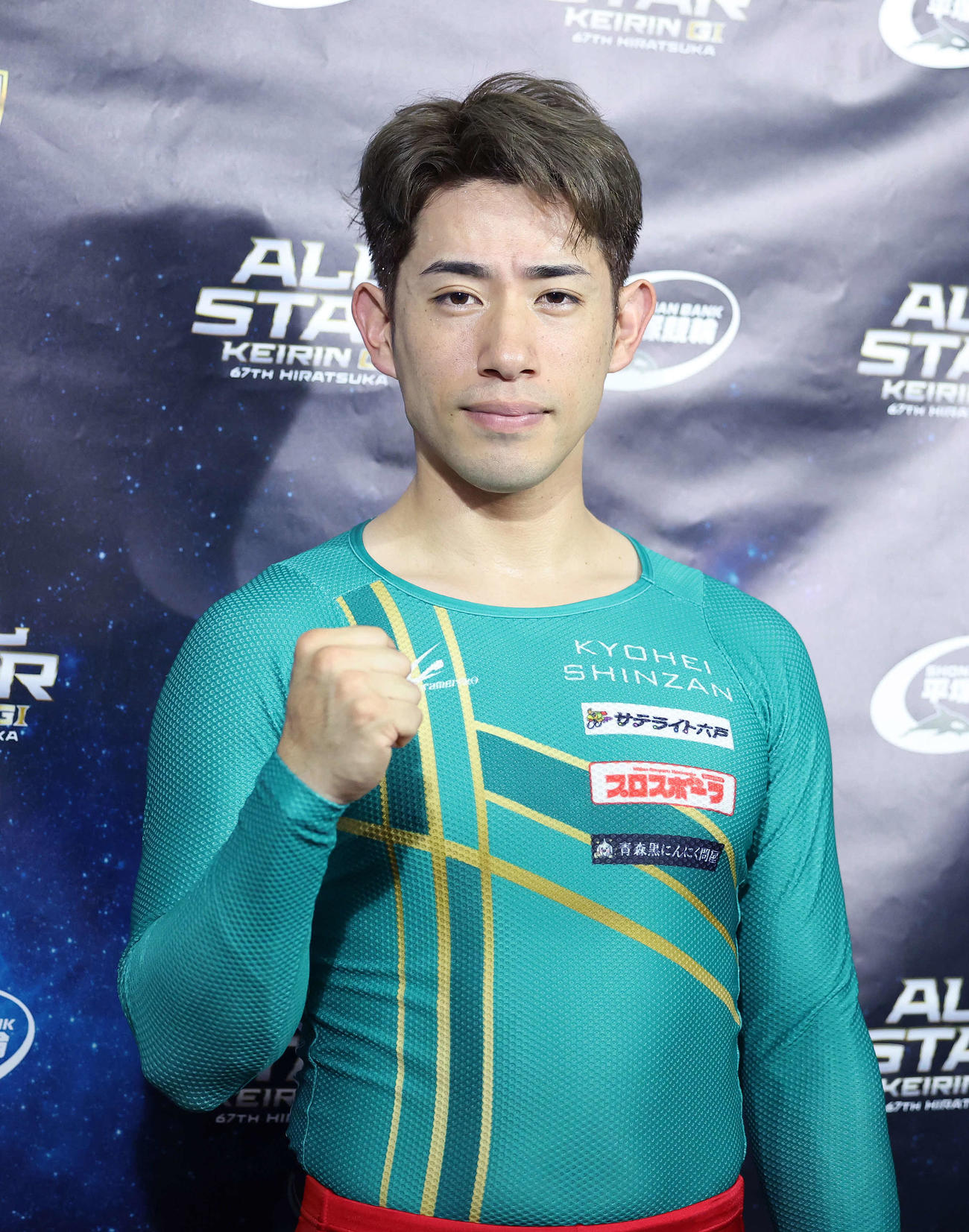 会心の逃げ切りで決勝進出を果たした新山響平（撮影・鈴木正人）