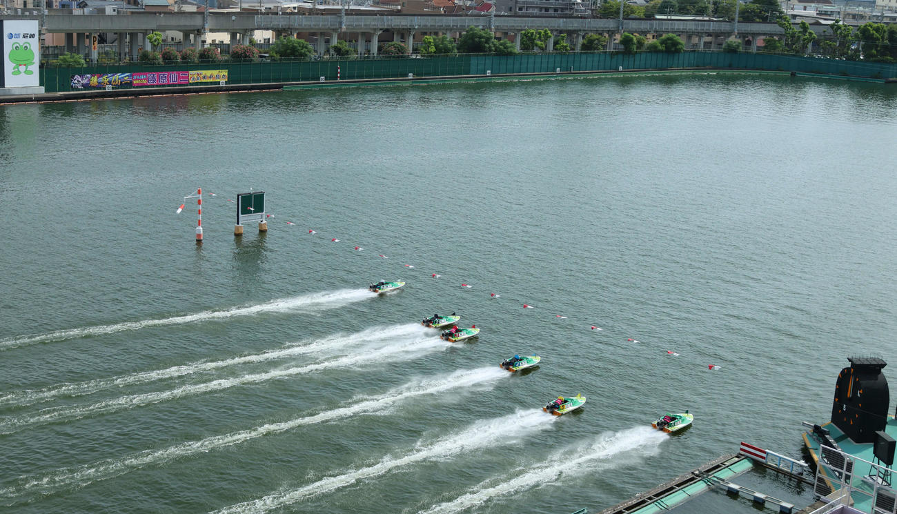 9R後に優勝戦の特訓は2本行われて、やや強めのホーム向かい風が吹いていた