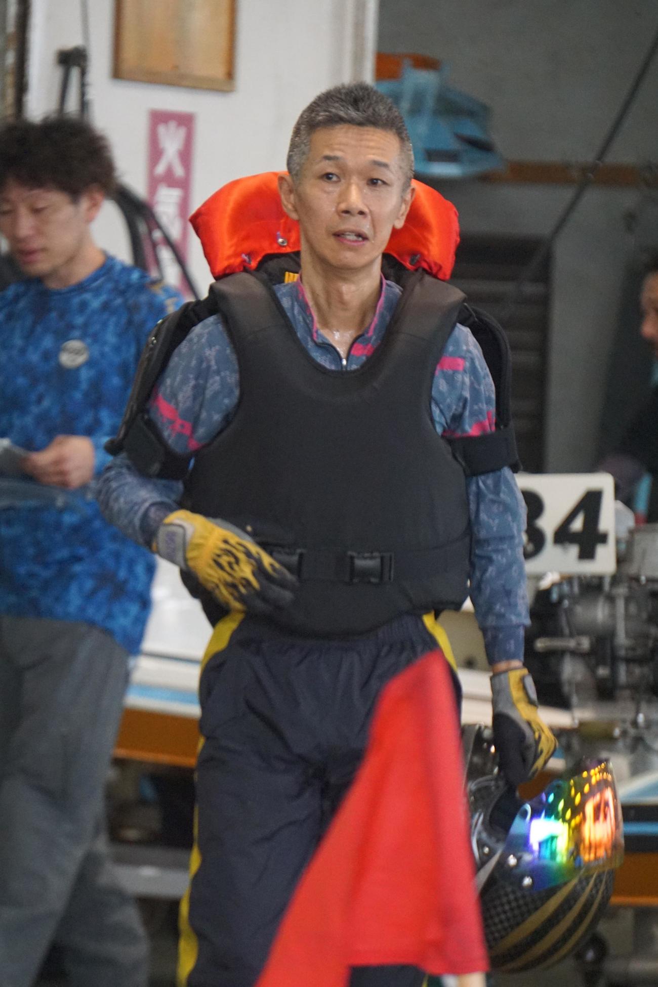 飯島昌弘が上昇一途だ