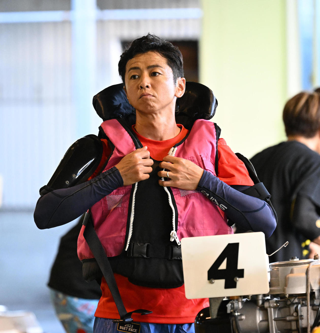 昨年グランプリ覇者の石野貴之が湖面で奮起する