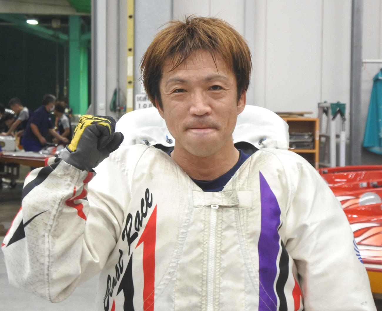 約1年ぶりの優勝を飾った森永淳は満足げにガッツポーズ