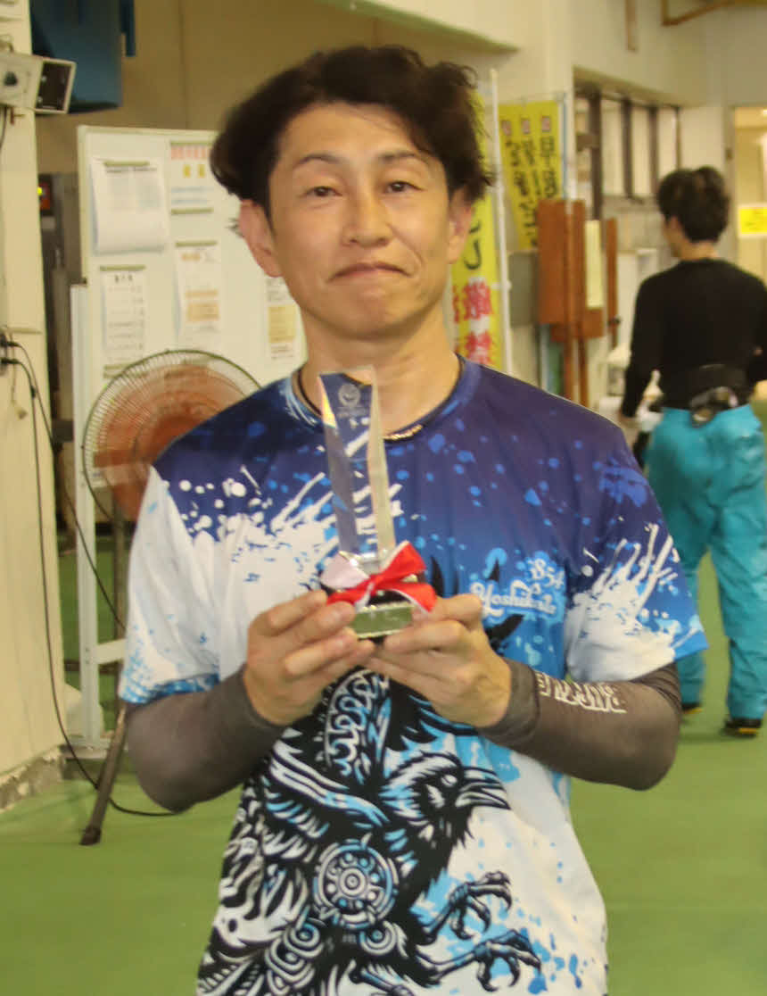 得意の福岡水面で優勝を飾った吉川元浩