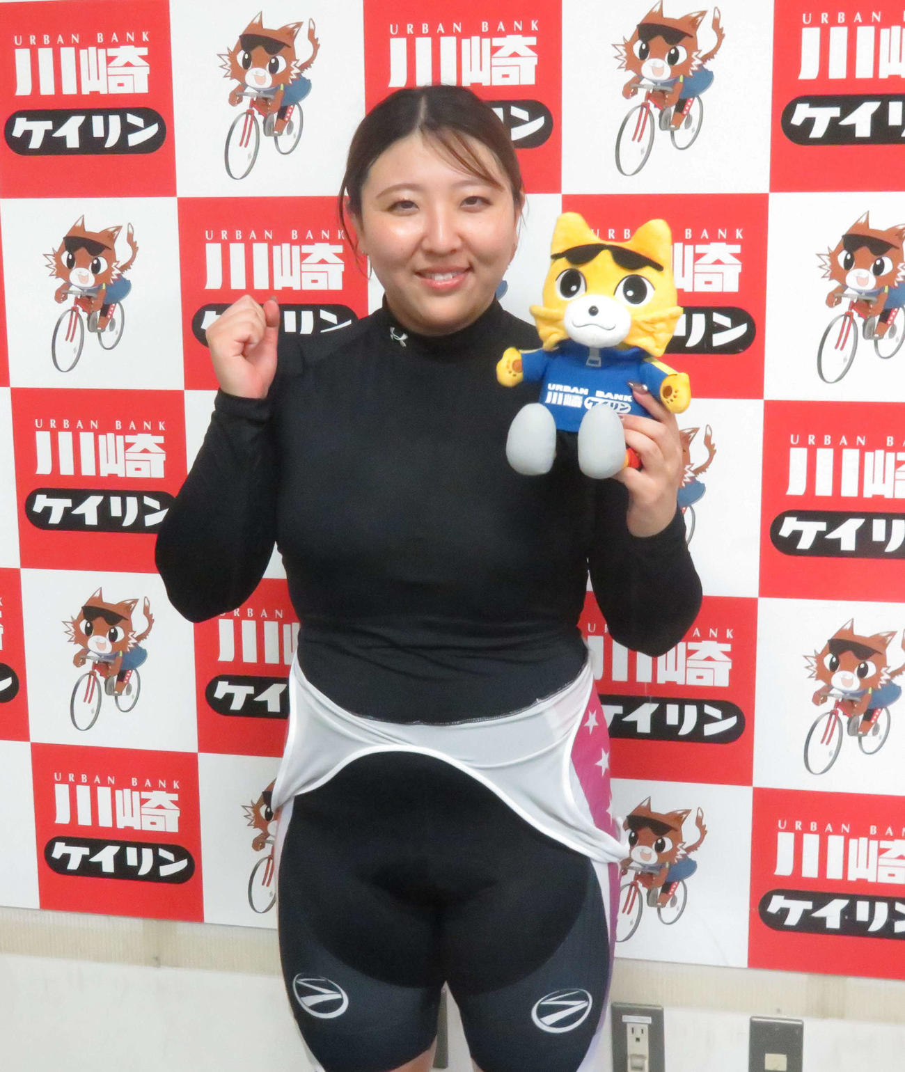 鈴木彩夏が昨年7月以来の予選1着を挙げた