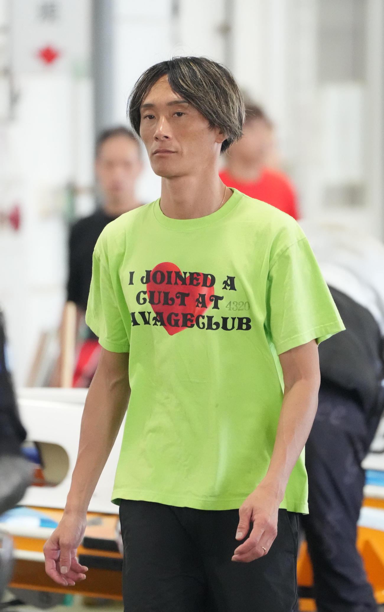 峰竜太（撮影・森本幸一）