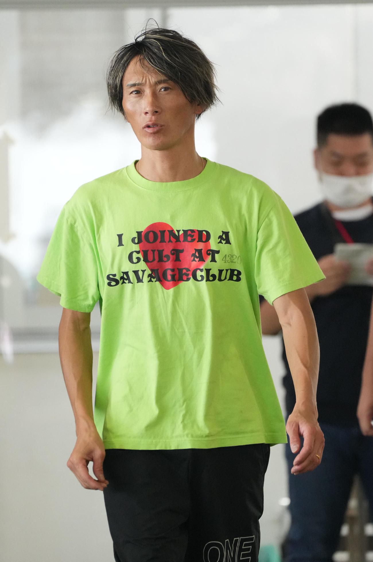峰竜太（撮影・森本幸一）