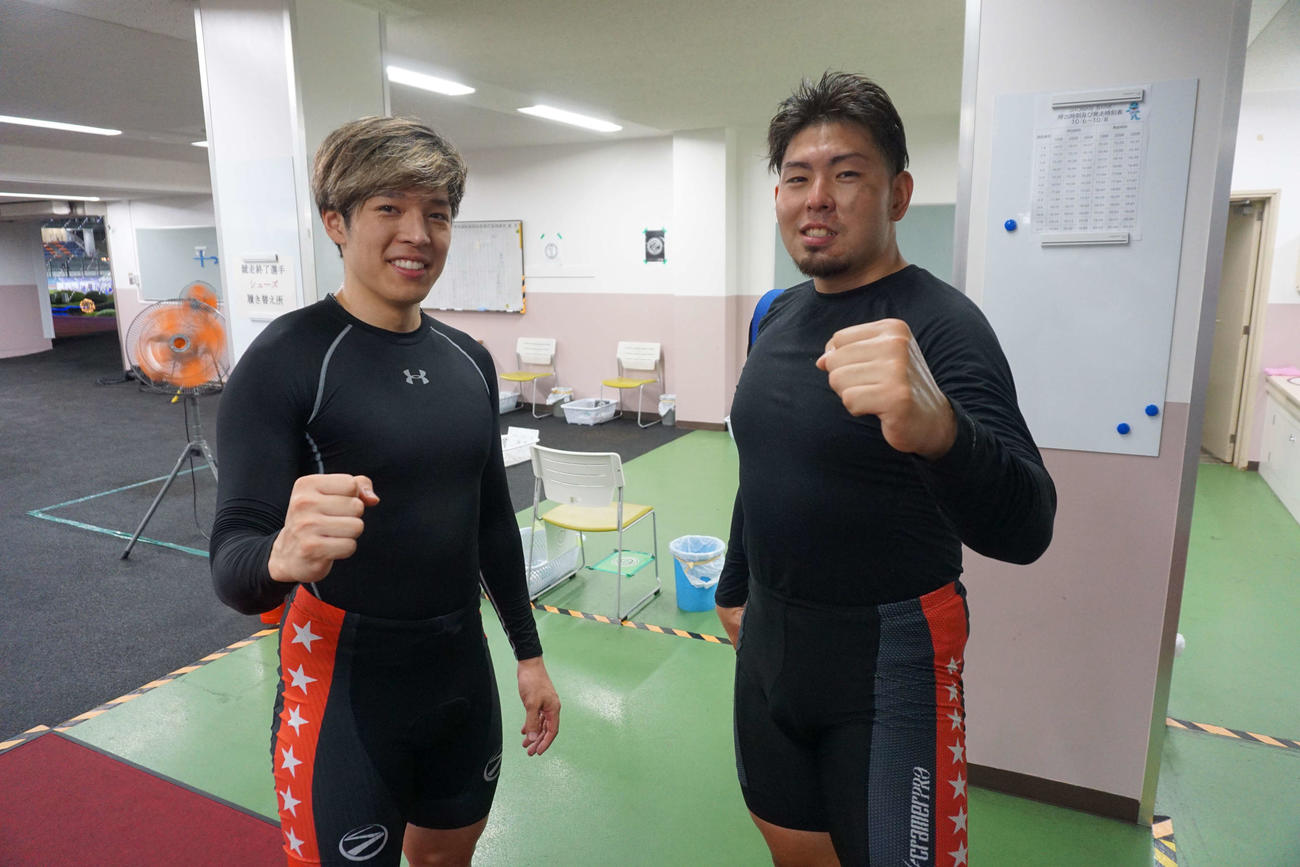加藤将武は憧れの長田龍拳(右)との対戦に感無量