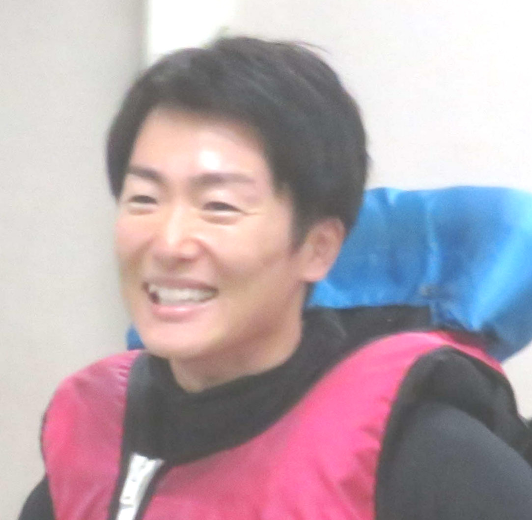 4コースまくり差しを決めた中田竜太