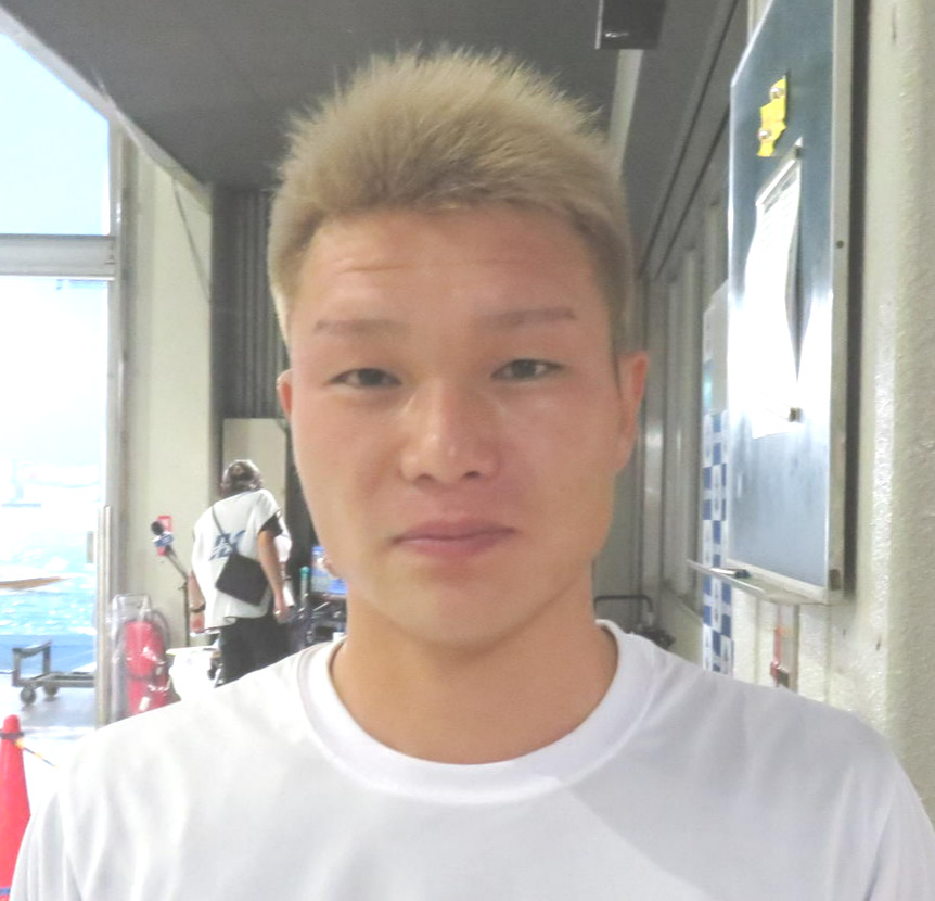 会心の5コースまくり差しを決めた石丸海渡