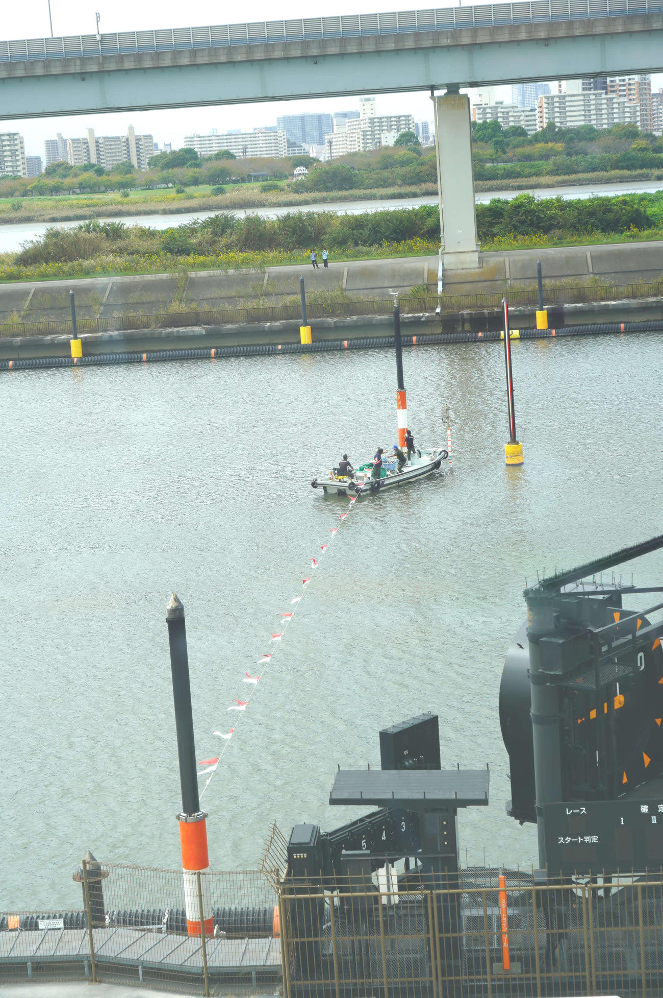 火災による江戸川ボート開催中止・打ち切りで競走水面の空中線を撤収