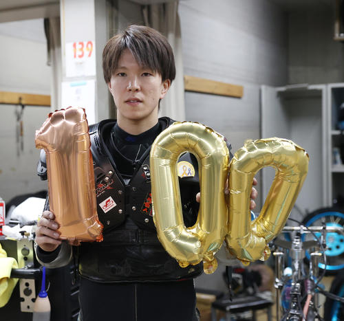オートレース】鈴木圭一郎が前人未到の年間100勝！勝率8割「すごく
