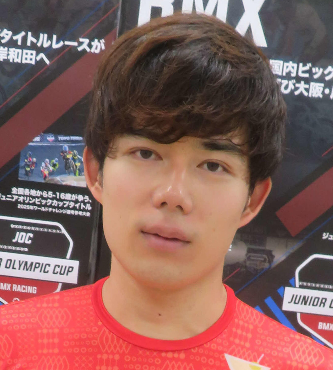 先行して粘れず3着で準決に進んだ中山拓人