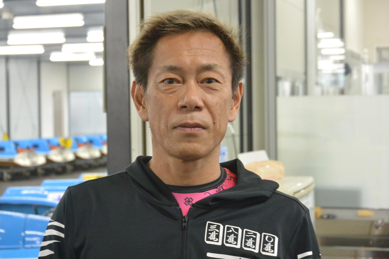 樫葉次郎が、妻と娘の活躍に刺激を受けている