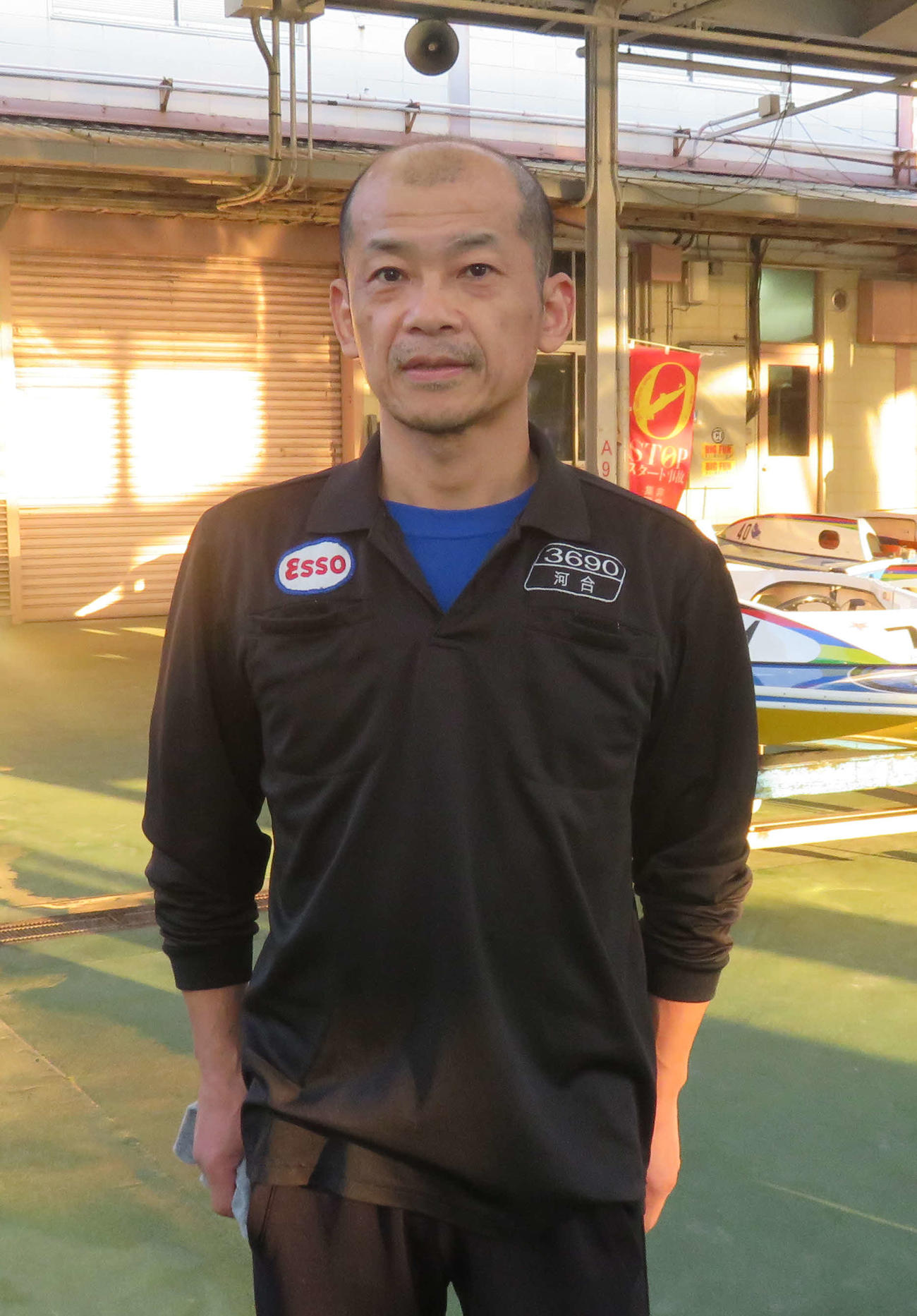 54歳のベテラン河合三弘が、12月並みの冷え込みを味方に予選突破を果たした