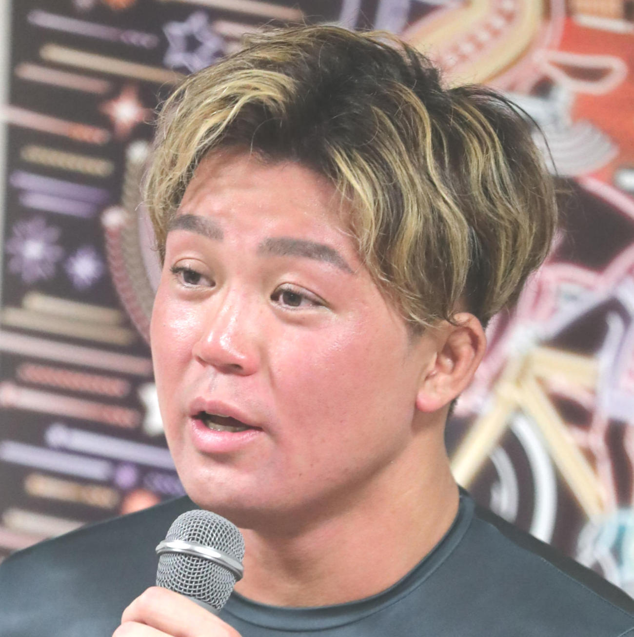準決は脇本雄太の前で戦う窓場千加頼