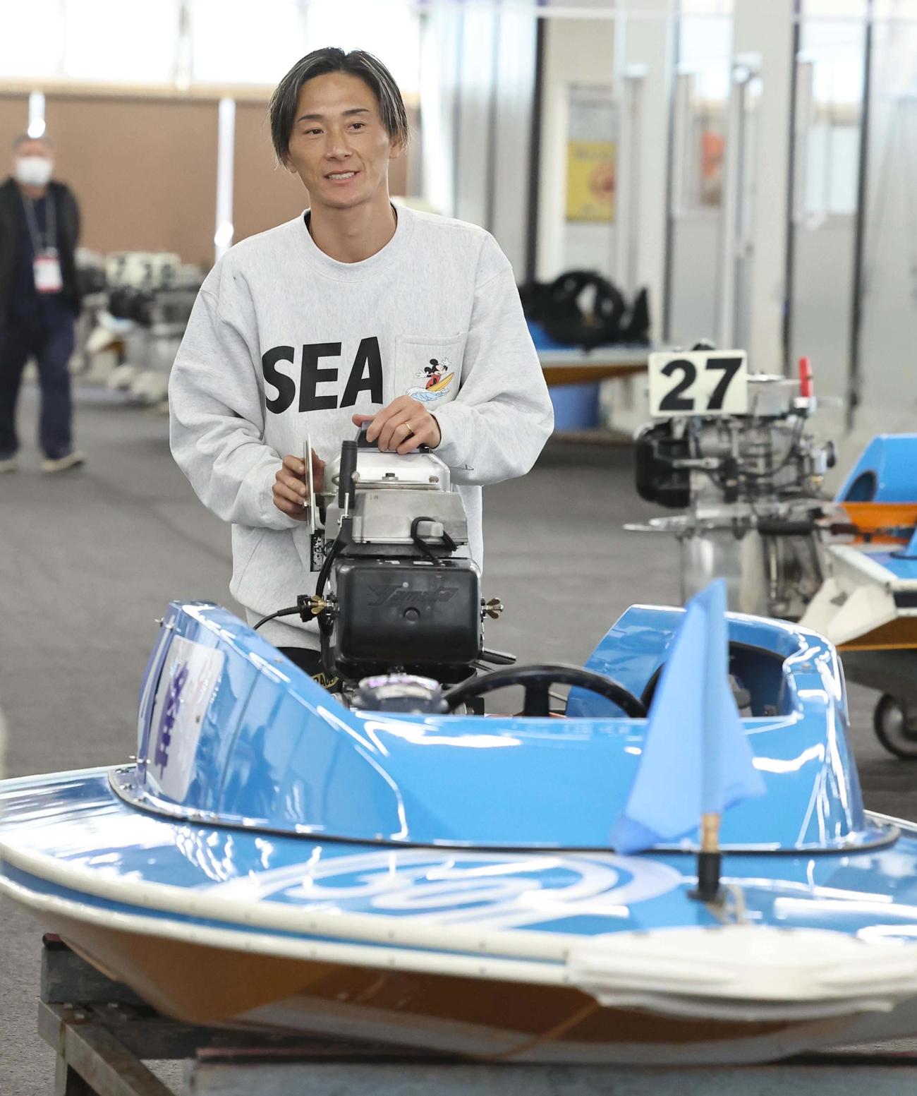 峰竜太（撮影・上田博志）