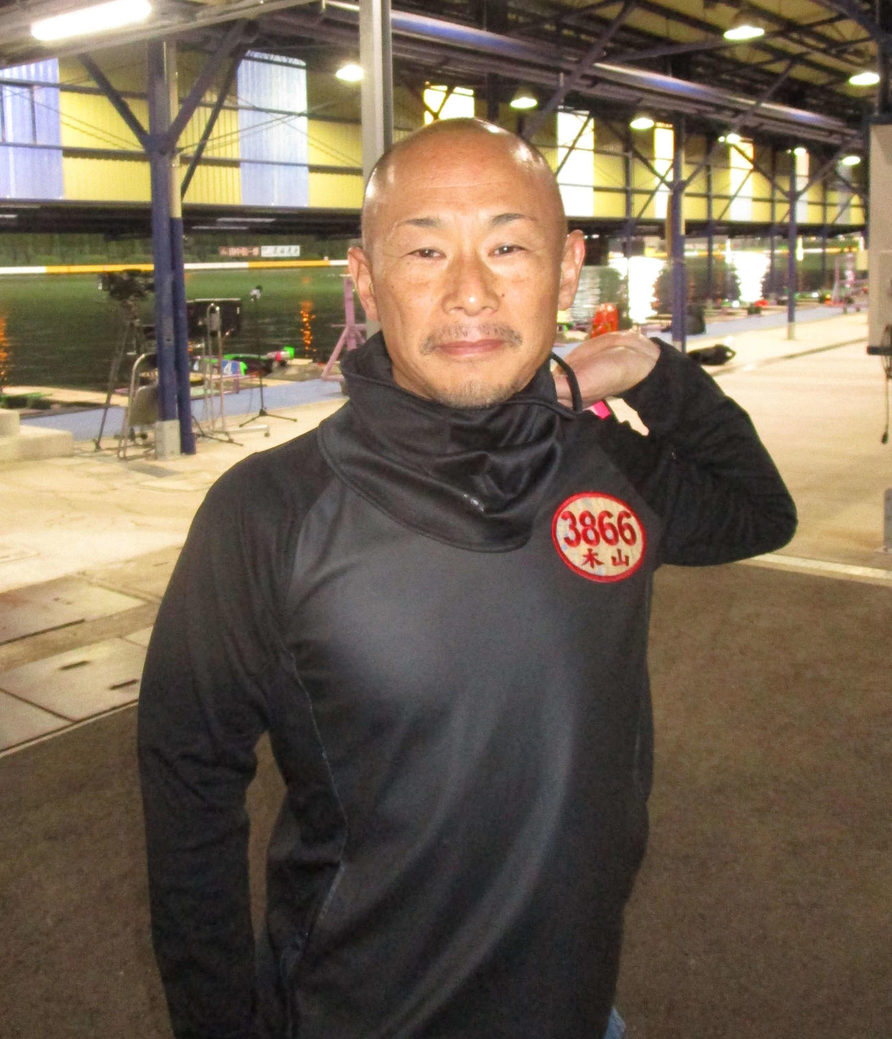 初日1Rを5コースからのまくり差しで制し、3連単万券を演出した木山誠一（撮影・安井雅彦）