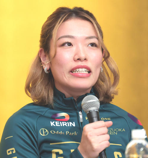 ガールズグランプリを前に会見する佐藤水菜（撮影・野上伸悟）