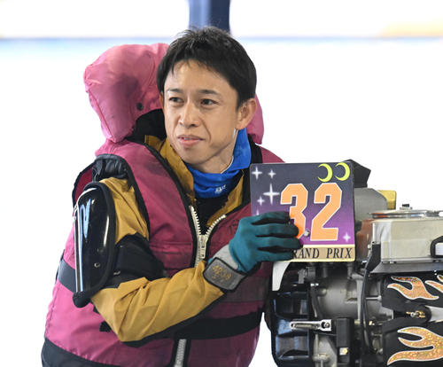 ボートレース】毒島誠が愛妻の誕生日に黄金ヘルメットかぶるぞ「思いは