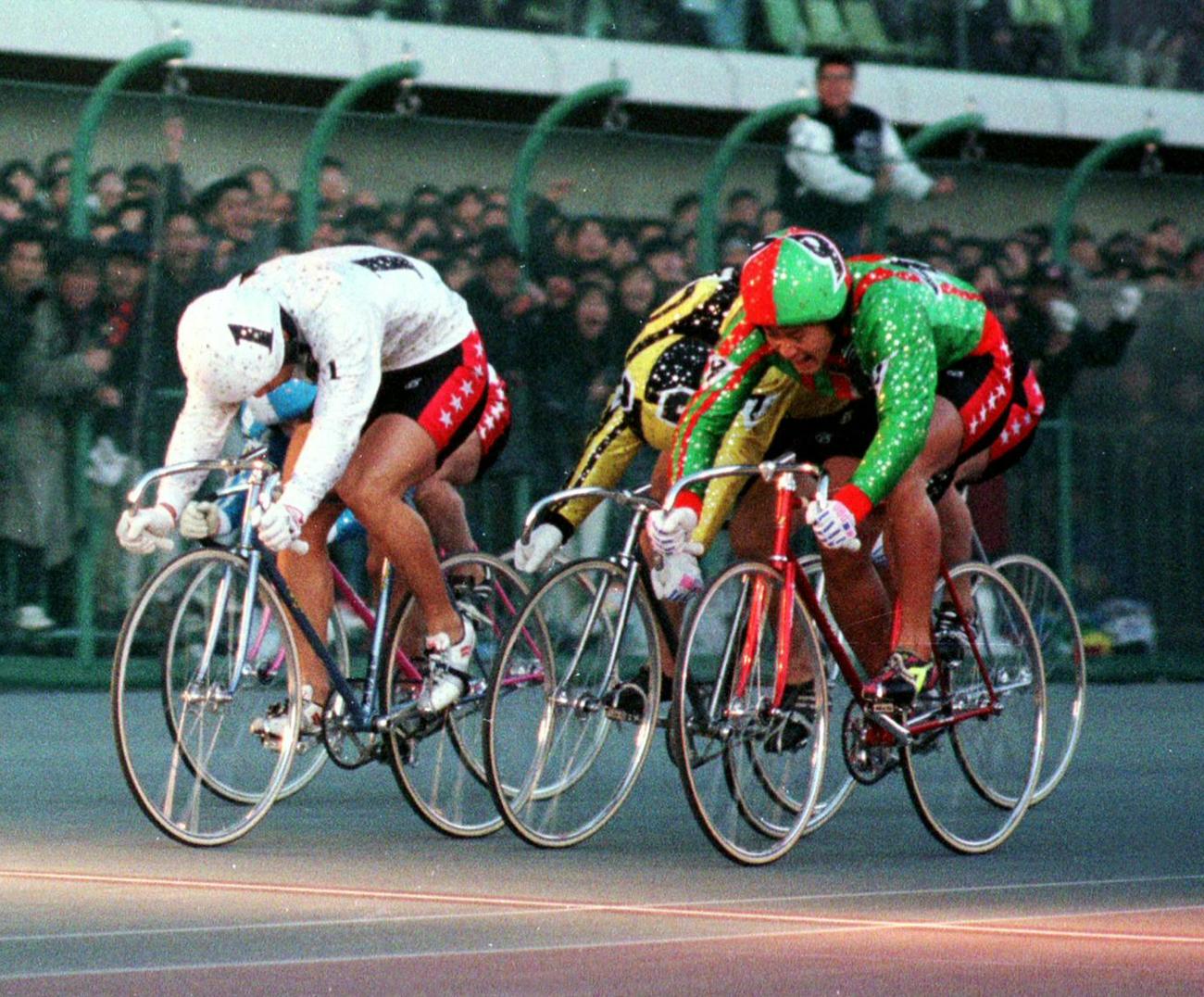 1995年・立川のKEIRINグランプリを制した（1）吉岡稔真と2着（9）神山雄一郎