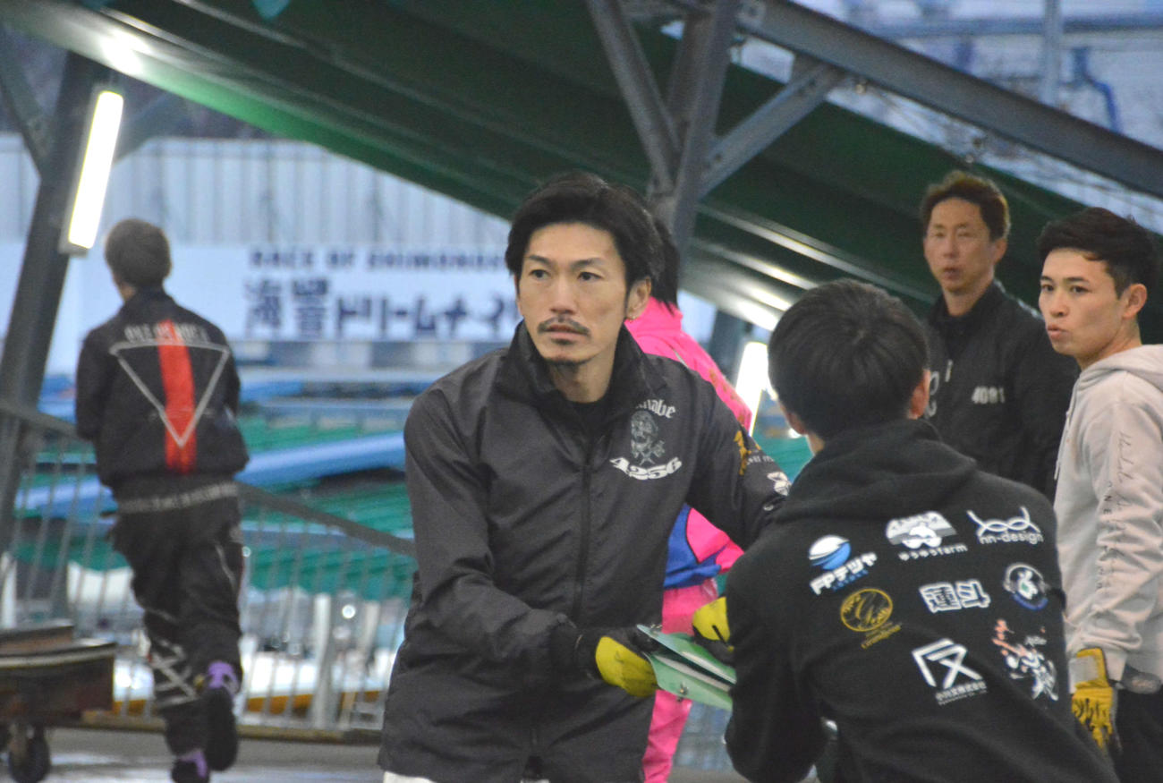 準優9Rは渡辺浩司が主導権を握る